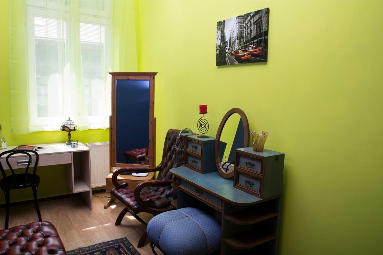 Theaterland Classic Apartments Будапеща Екстериор снимка