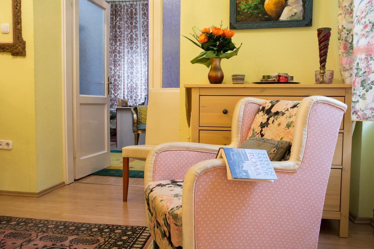 Theaterland Classic Apartments Будапеща Екстериор снимка