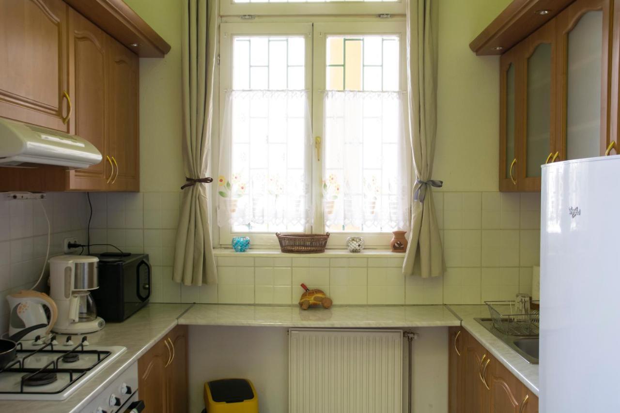 Theaterland Classic Apartments Будапеща Екстериор снимка