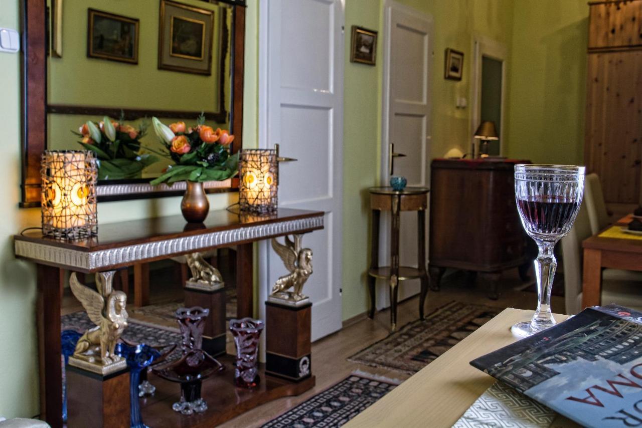 Theaterland Classic Apartments Будапеща Екстериор снимка